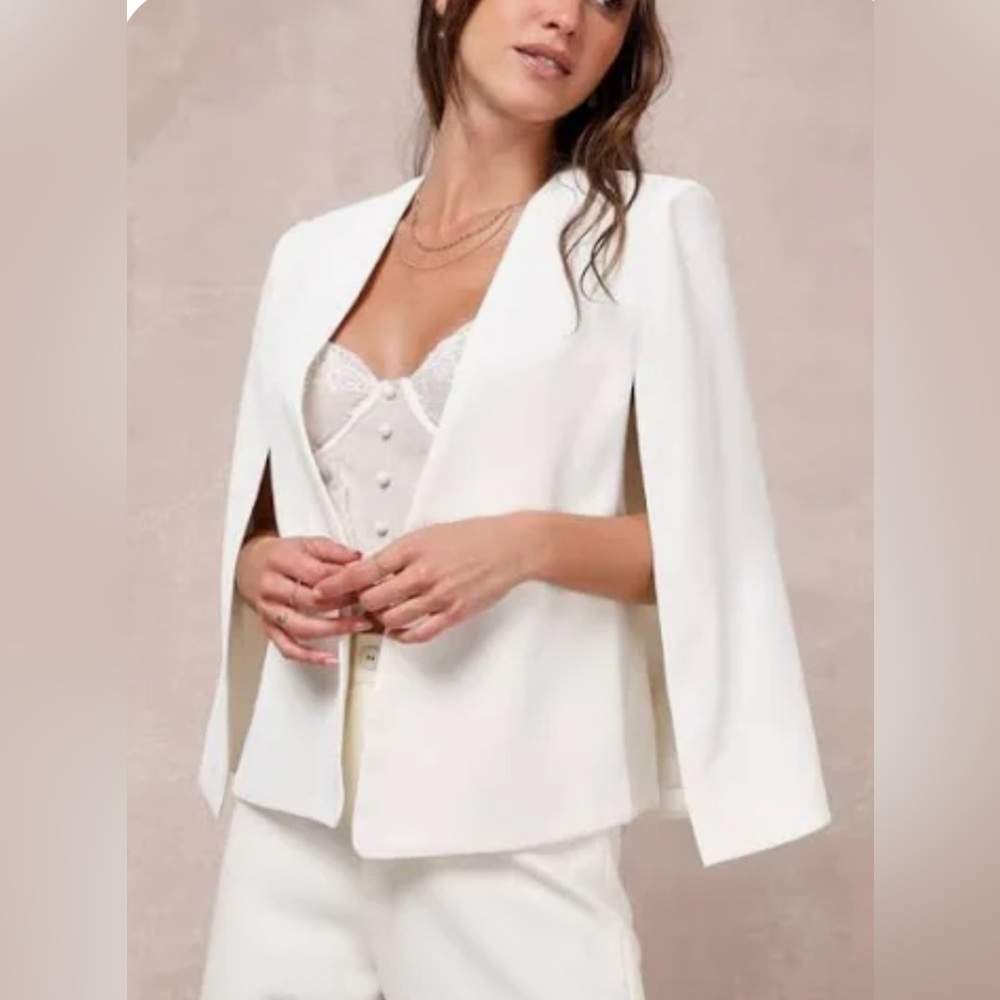 NEW Tahari Arthur Levine ASL Ivory White Lined Cape Blazer Size 4